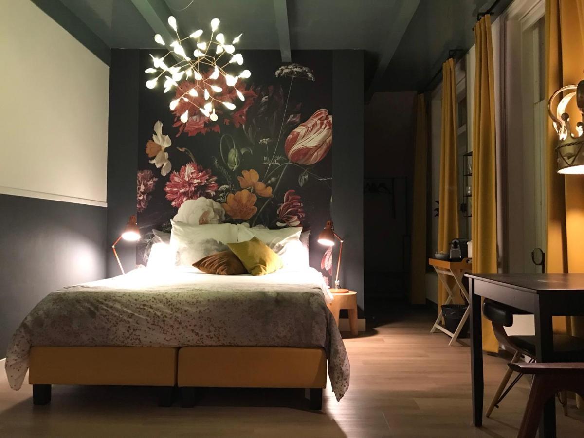 B&B Logeren Bij De Burgemeester Stad aan 't Haringvliet エクステリア 写真