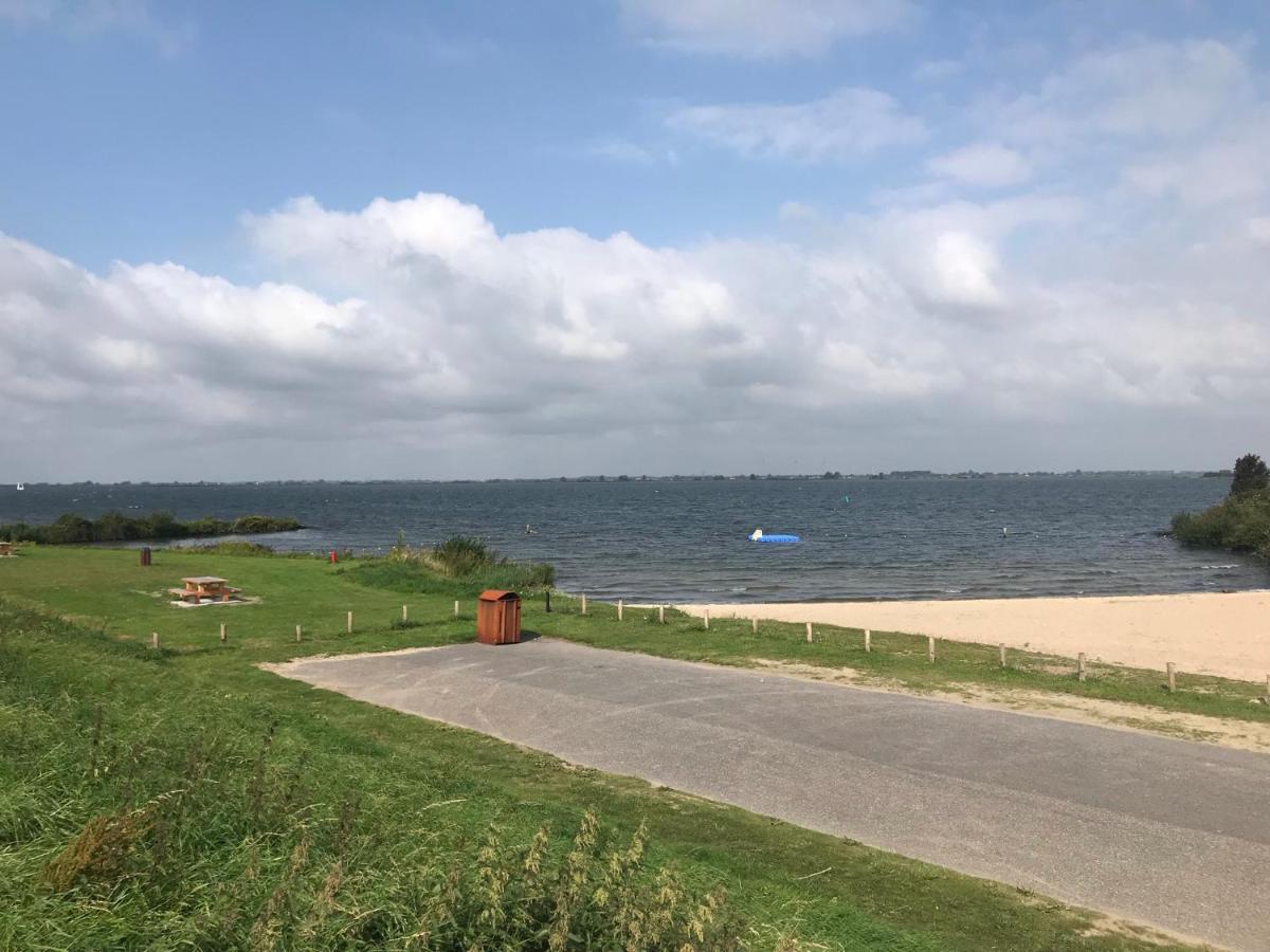 B&B Logeren Bij De Burgemeester Stad aan 't Haringvliet エクステリア 写真